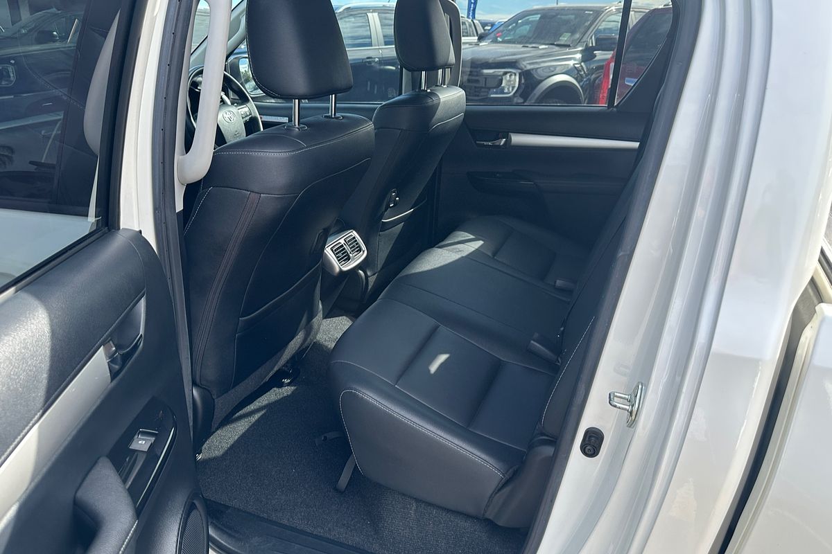 2020 Toyota Hilux SR5 GUN126R 4X4
