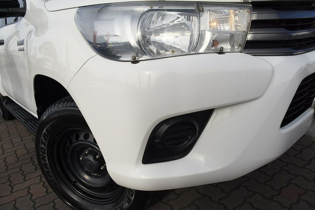 2018 Toyota Hilux SR GUN126R 4X4