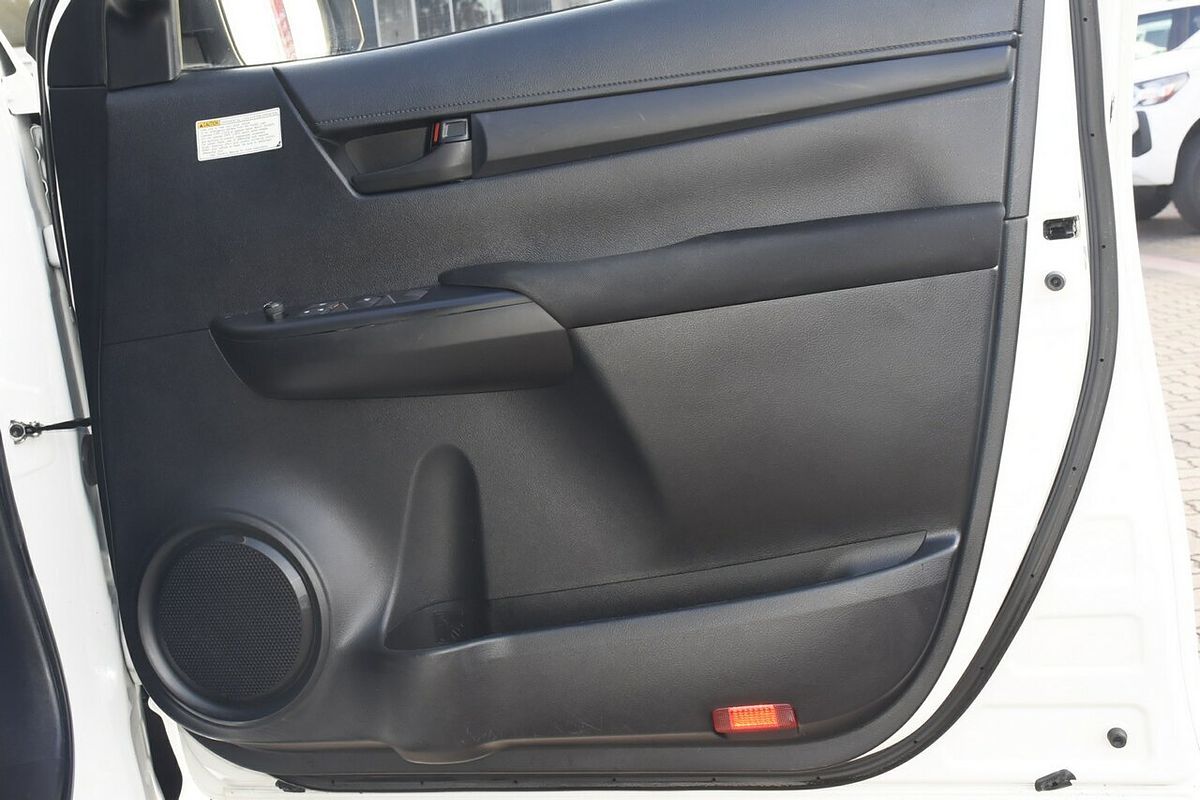 2018 Toyota Hilux SR GUN126R 4X4