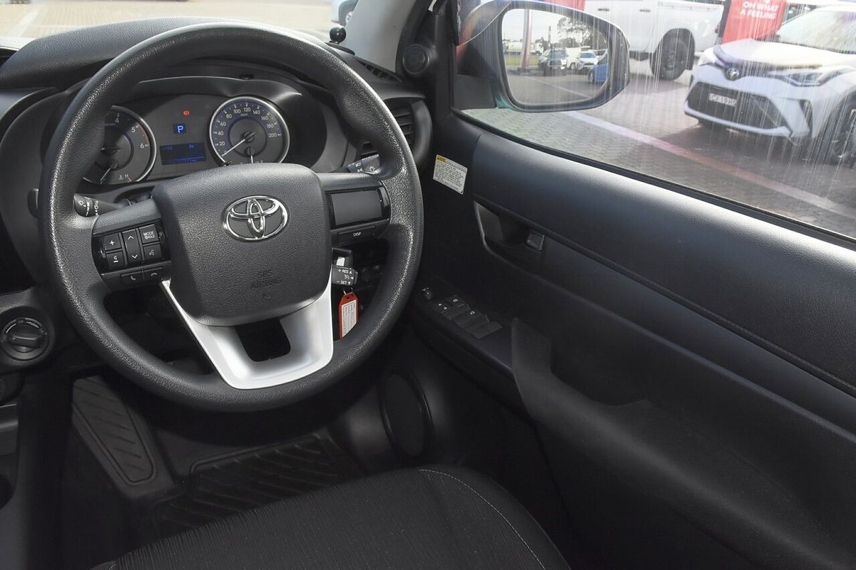 2018 Toyota Hilux SR GUN126R 4X4