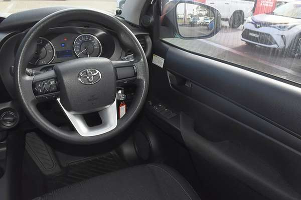 2018 Toyota Hilux SR GUN126R 4X4