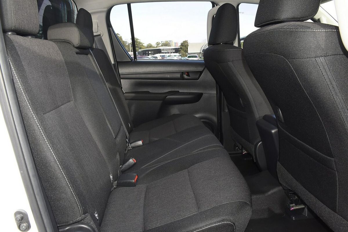2018 Toyota Hilux SR GUN126R 4X4