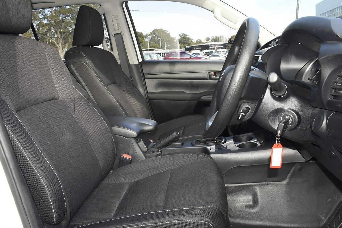 2018 Toyota Hilux SR GUN126R 4X4