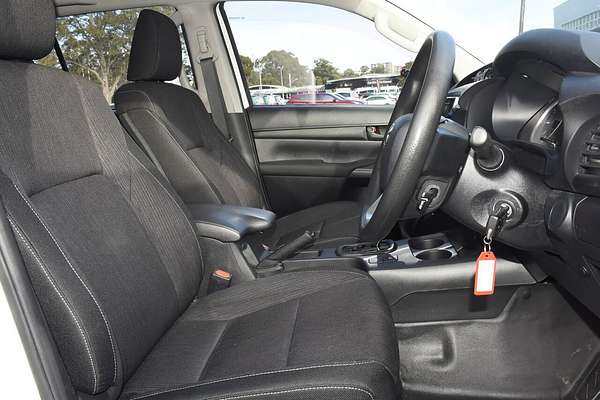 2018 Toyota Hilux SR GUN126R 4X4