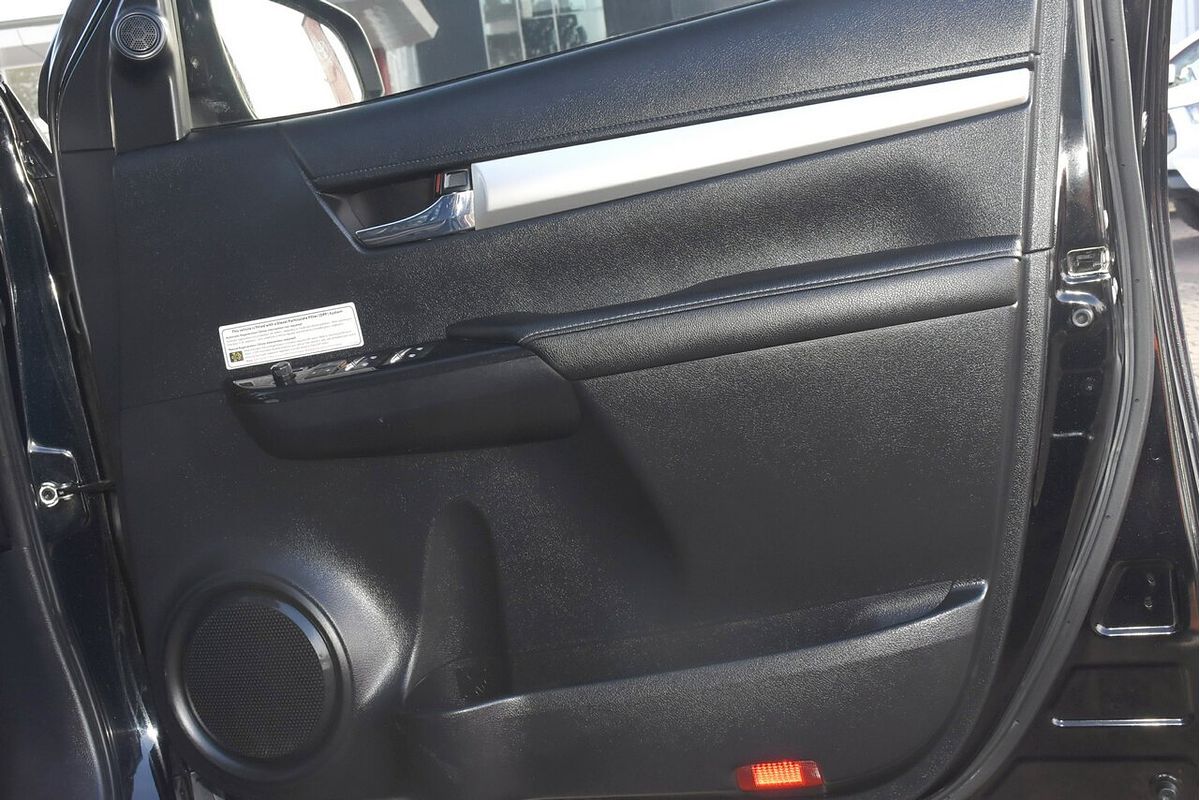 2021 Toyota Hilux SR5 GUN126R 4X4