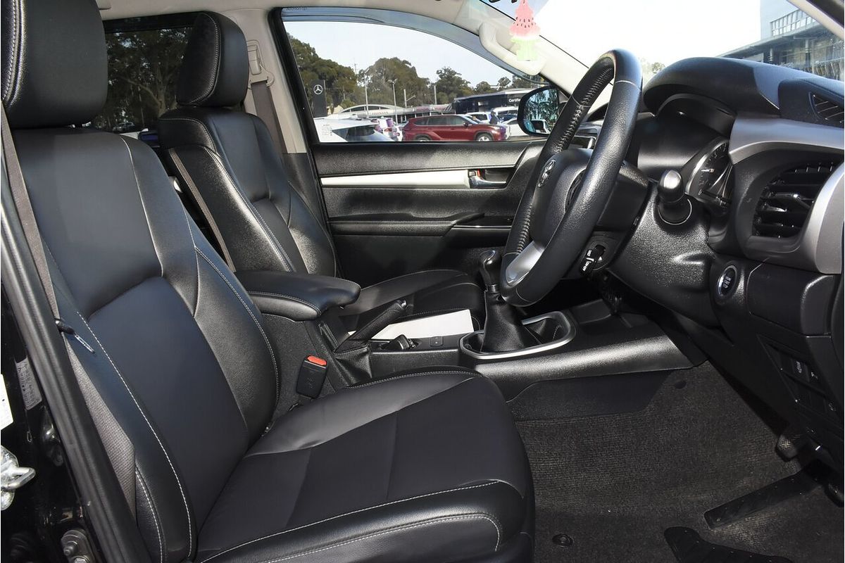 2021 Toyota Hilux SR5 GUN126R 4X4