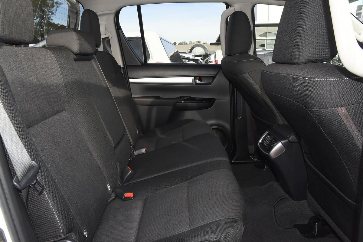 2020 Toyota Hilux SR5 GUN126R 4X4