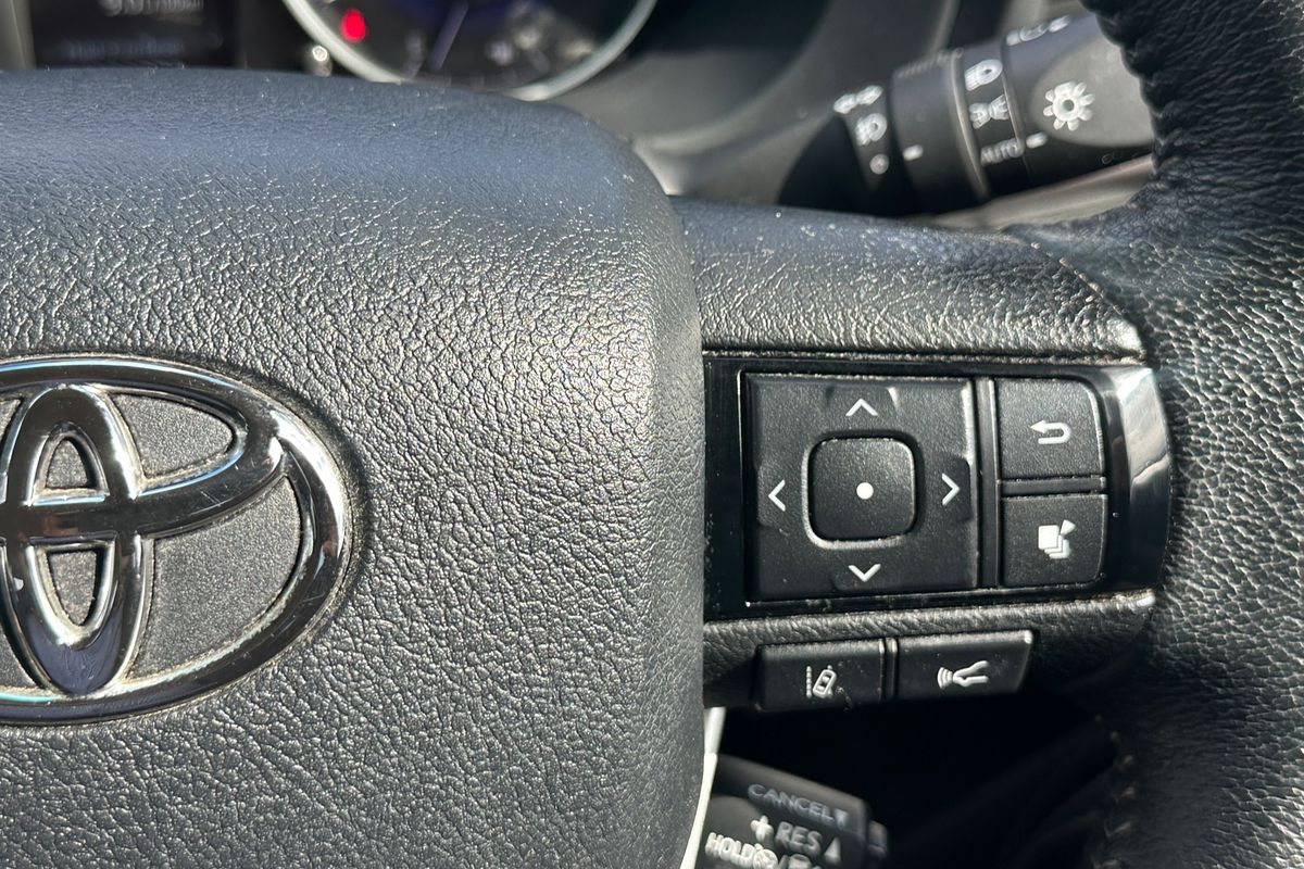 2020 Toyota Hilux SR5 GUN126R 4X4