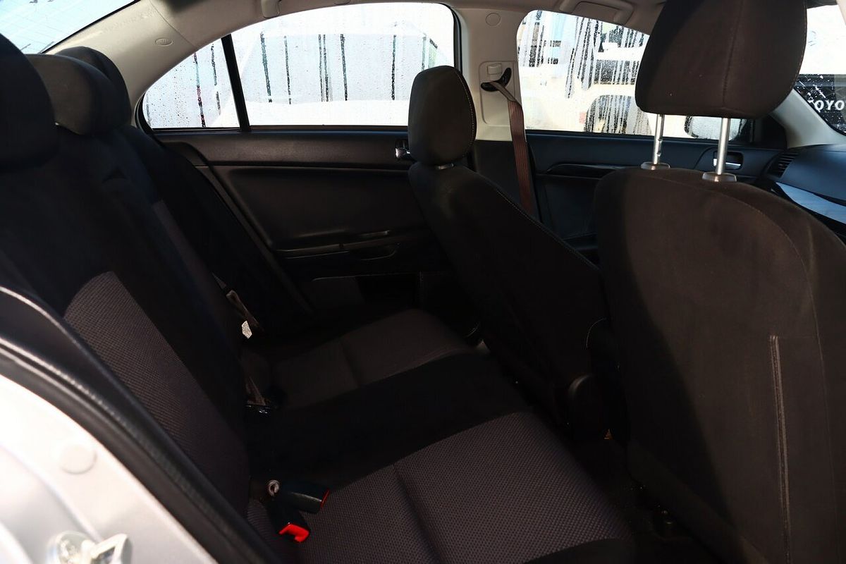 2017 Mitsubishi Lancer ES Sport CF