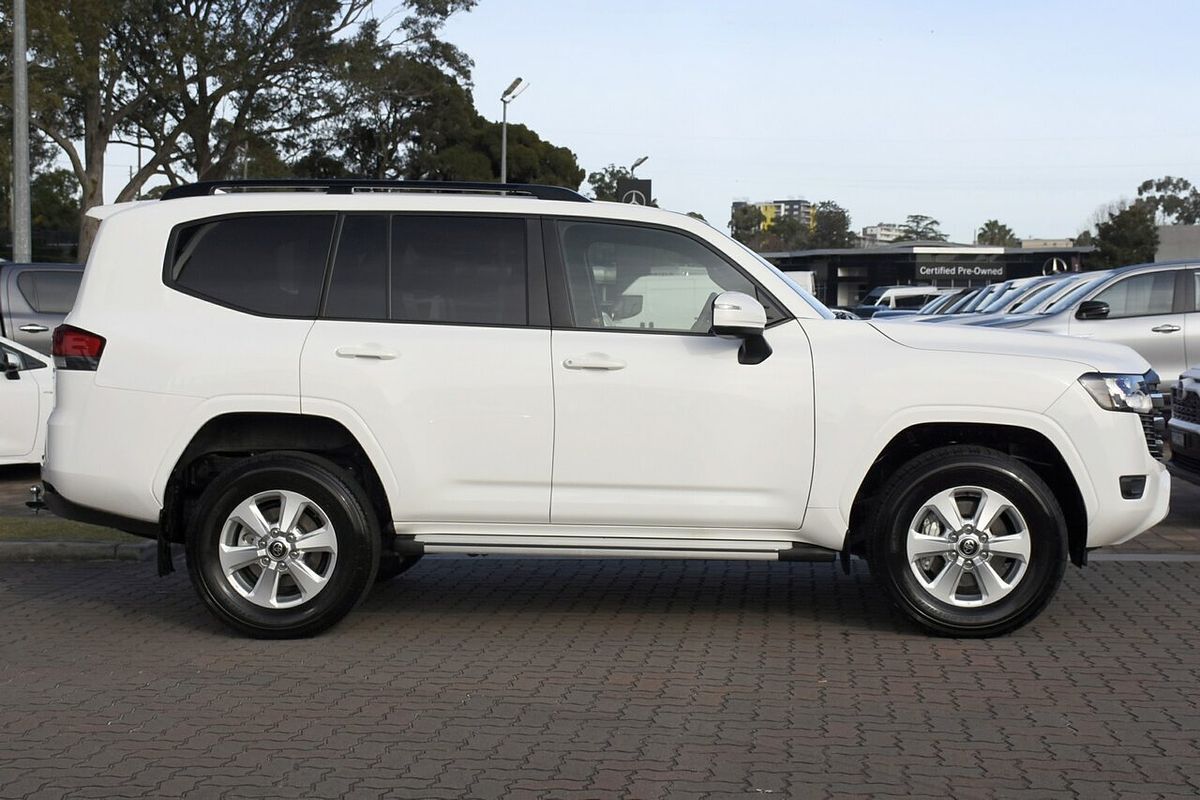 2022 Toyota Landcruiser GXL FJA300R