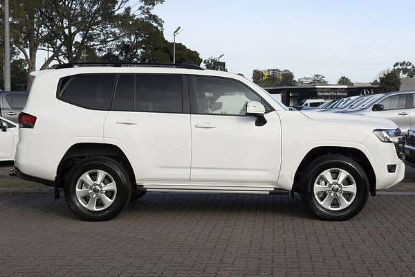 2022 Toyota Landcruiser GXL FJA300R