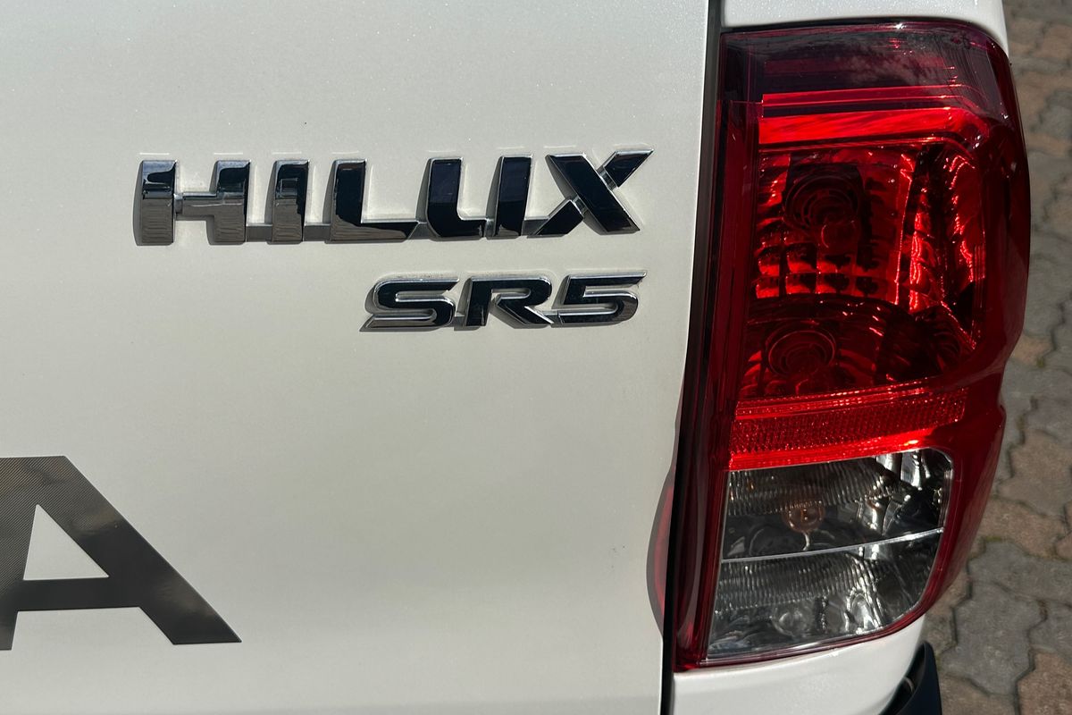 2020 Toyota Hilux SR5 GUN126R 4X4