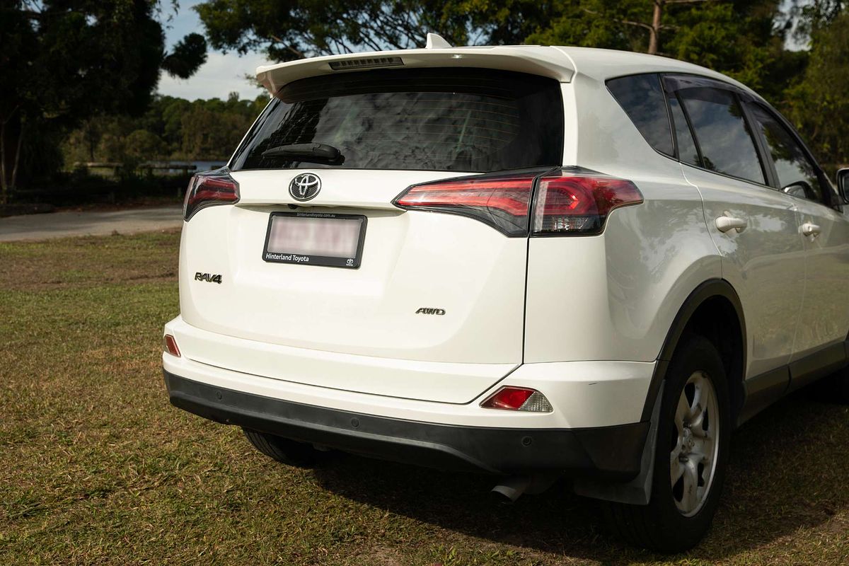 2017 Toyota RAV4 GX ASA44R