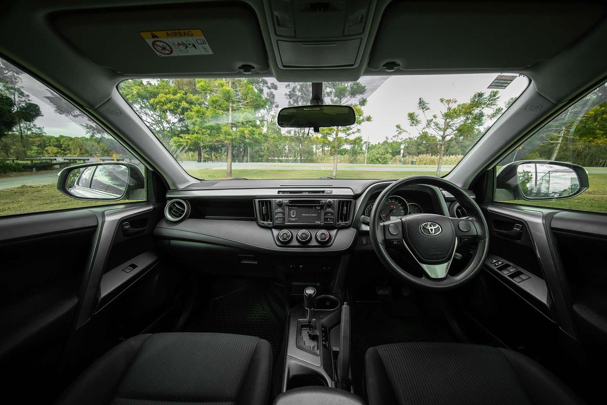 2017 Toyota RAV4 GX ASA44R