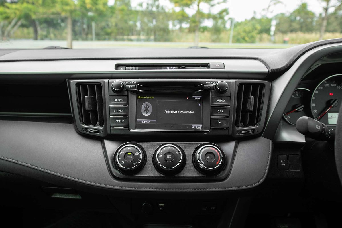 2017 Toyota RAV4 GX ASA44R