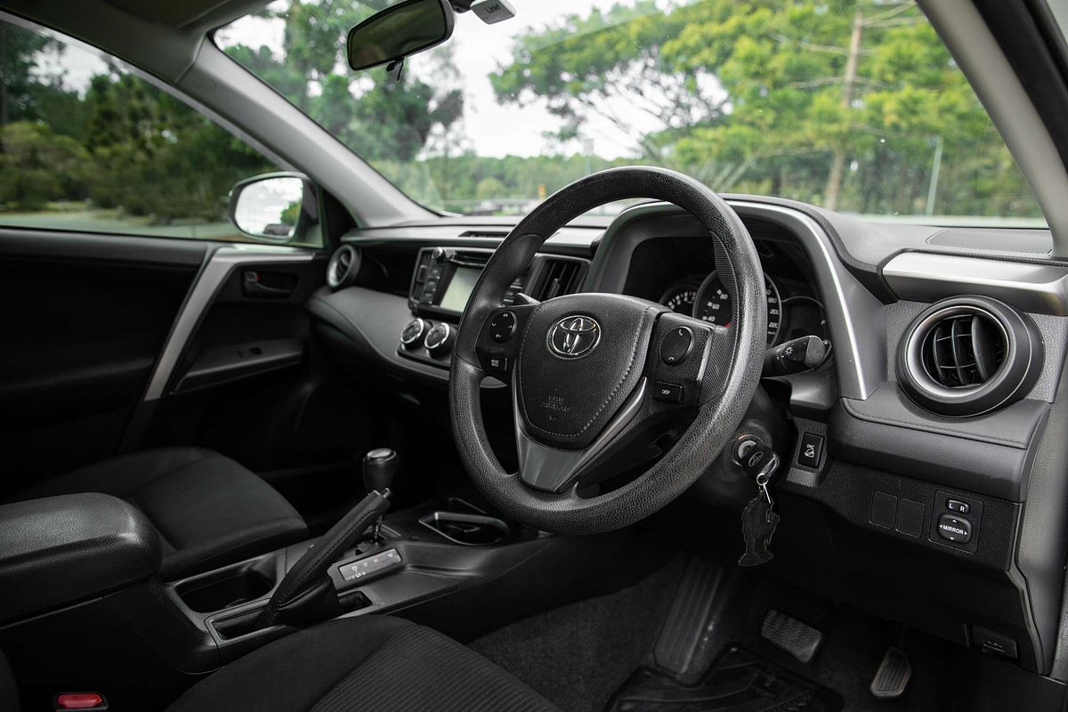 2017 Toyota RAV4 GX ASA44R