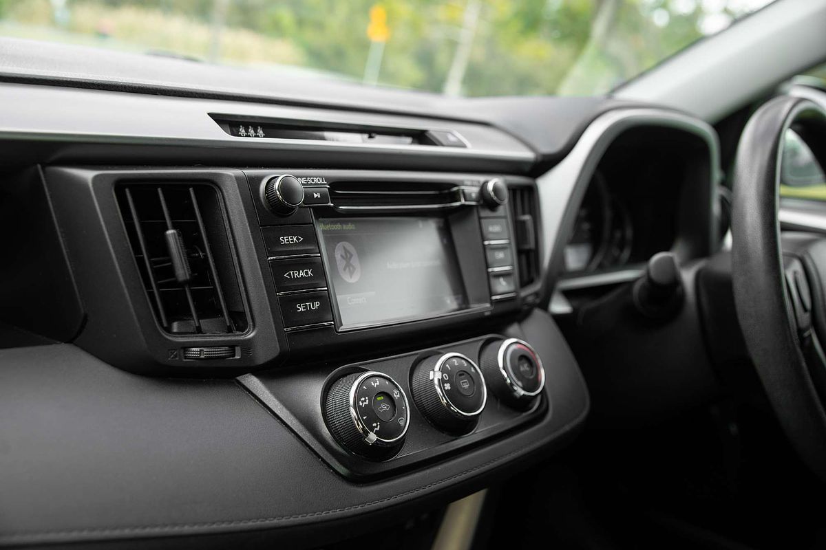 2017 Toyota RAV4 GX ASA44R