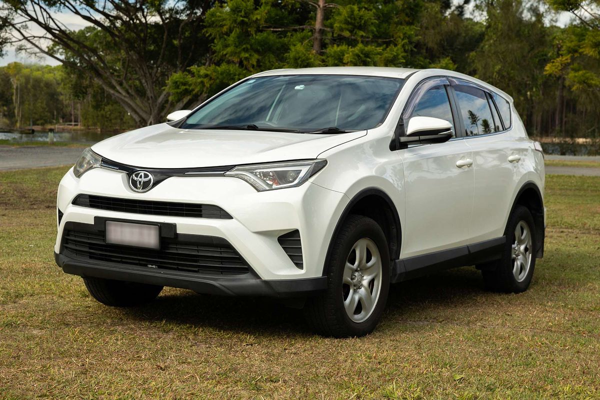 2017 Toyota RAV4 GX ASA44R