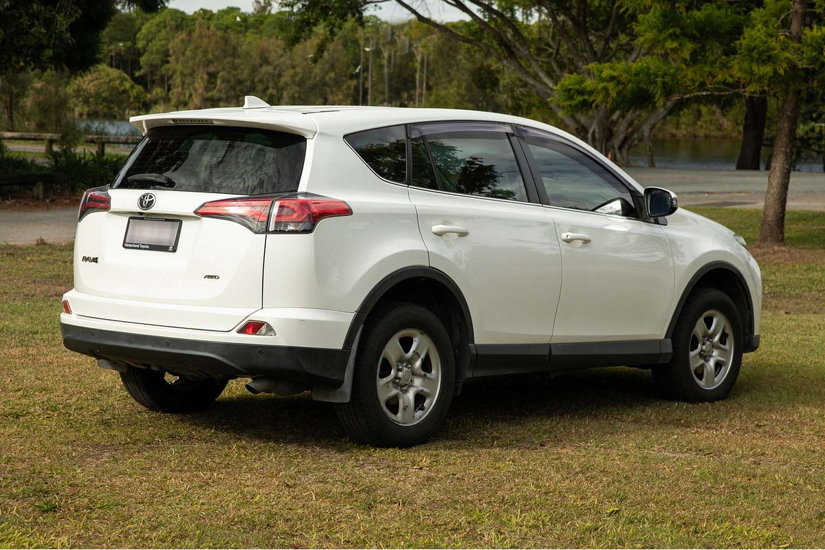 2017 Toyota RAV4 GX ASA44R