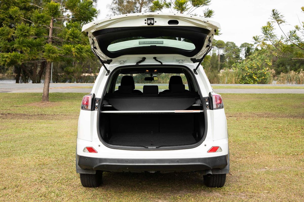2017 Toyota RAV4 GX ASA44R