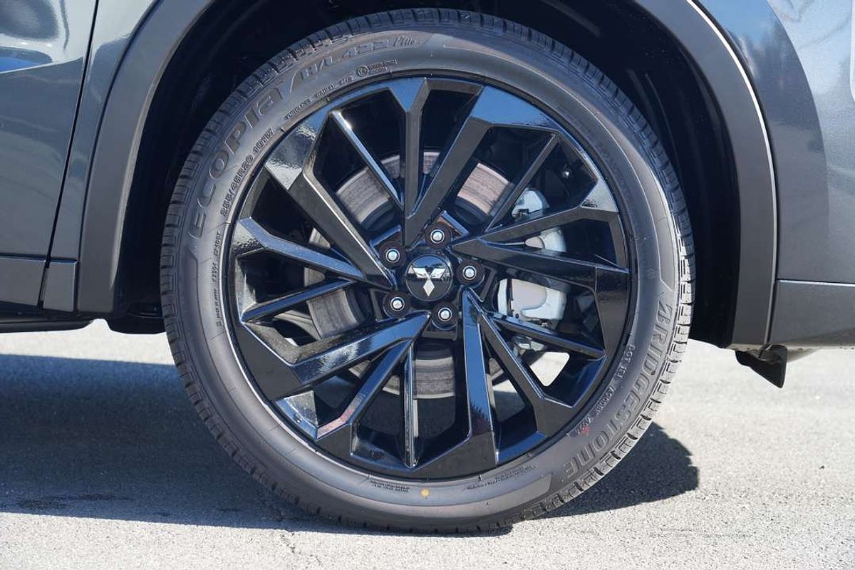 2025 Mitsubishi Outlander PHEV GSR ZM