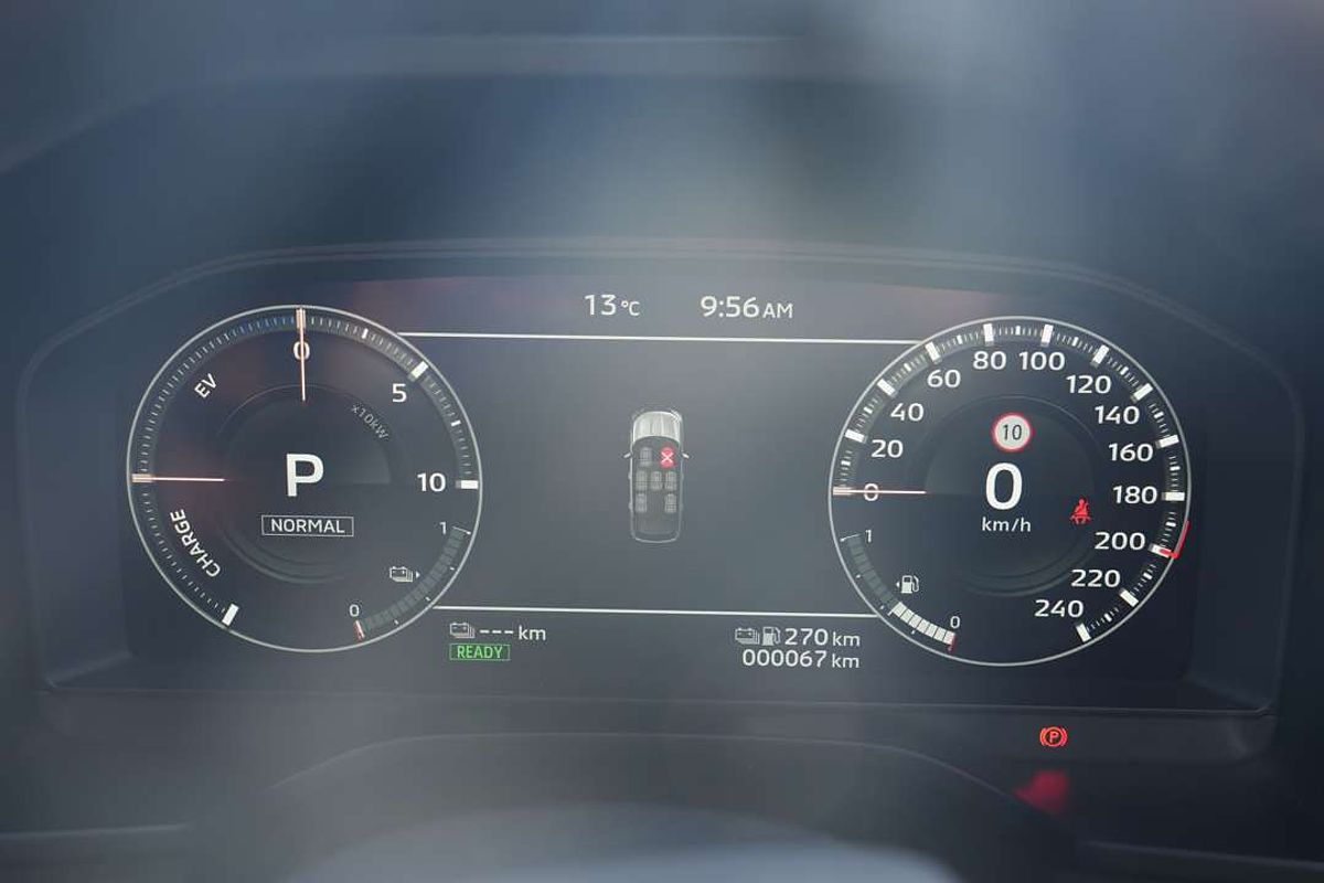 2025 Mitsubishi Outlander PHEV GSR ZM