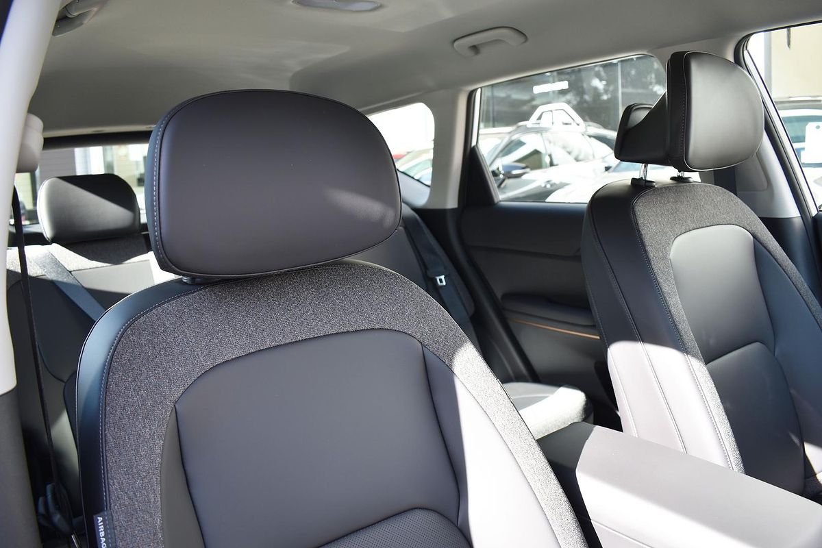 2025 Kia EV5 Air Standard Range OVc