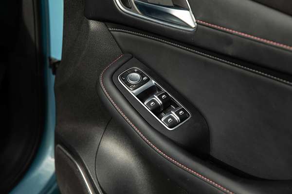 2021 MG HS PHEV Essence SAS23
