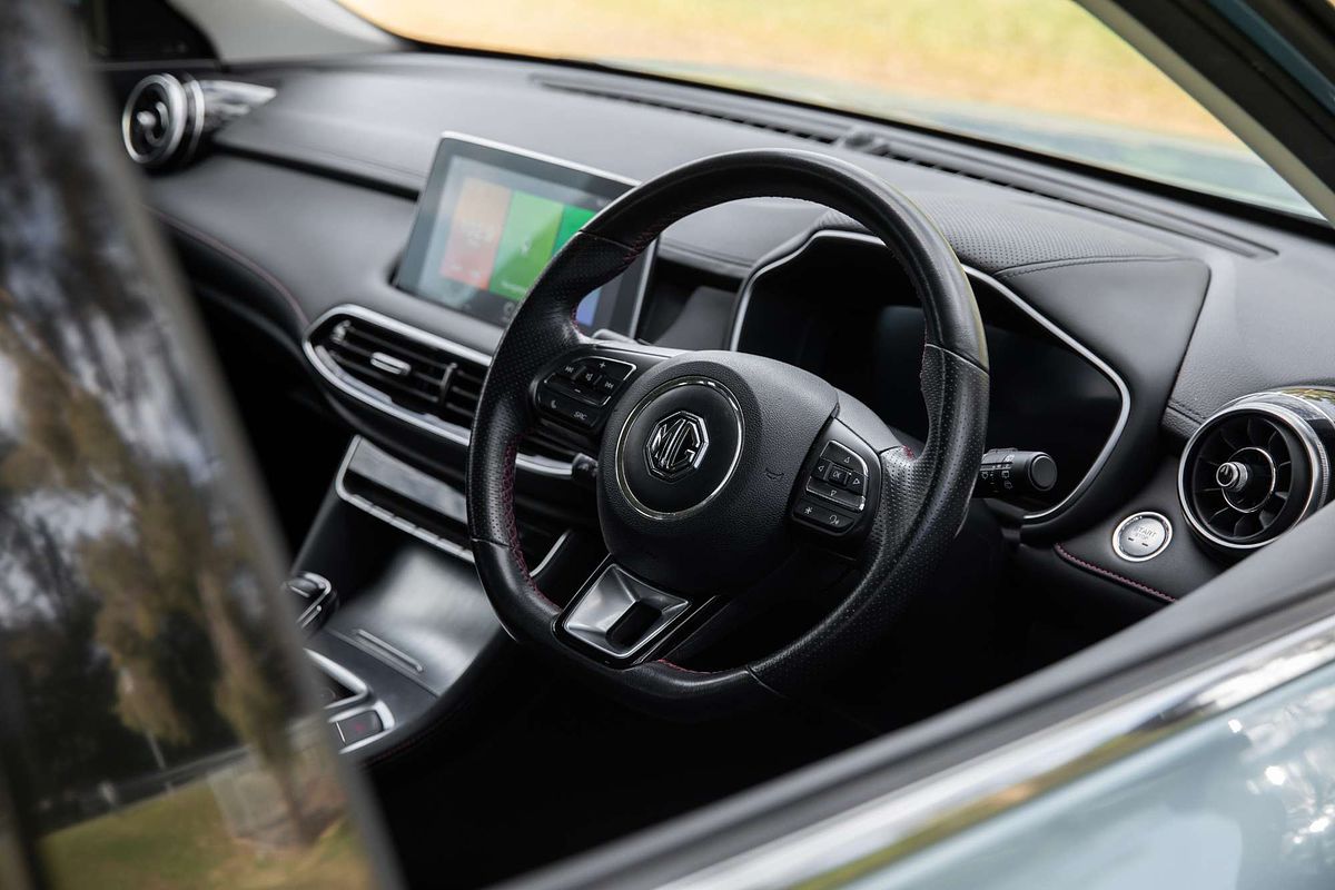 2021 MG HS PHEV Essence SAS23