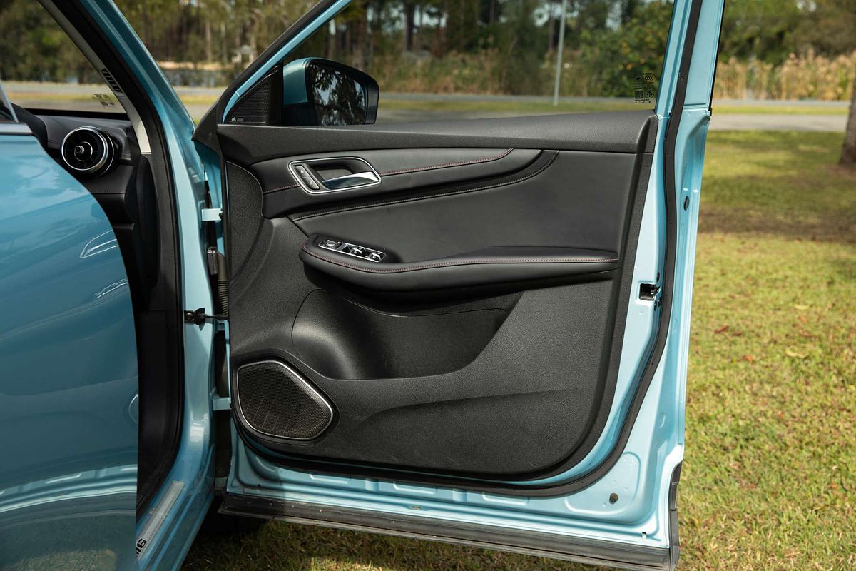2021 MG HS PHEV Essence SAS23