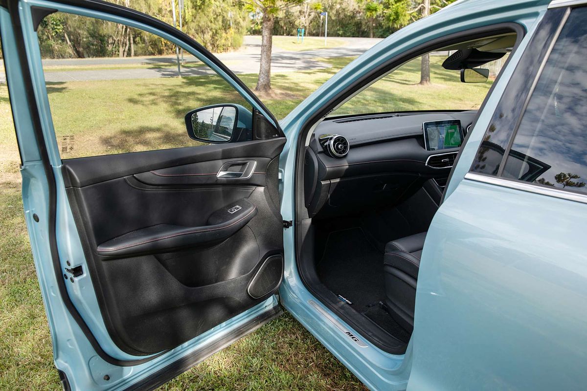 2021 MG HS PHEV Essence SAS23