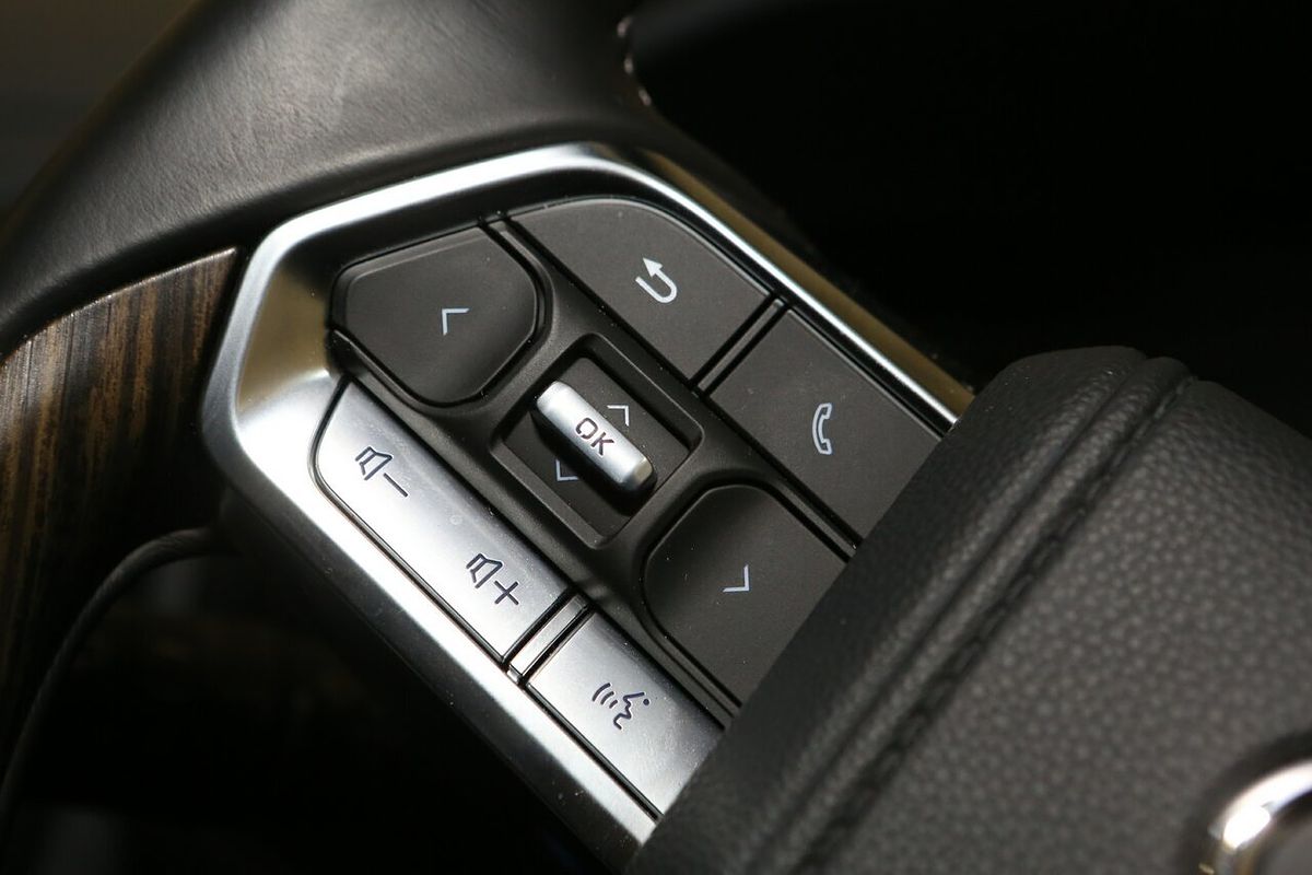 2024 Toyota Landcruiser VX FJA300R