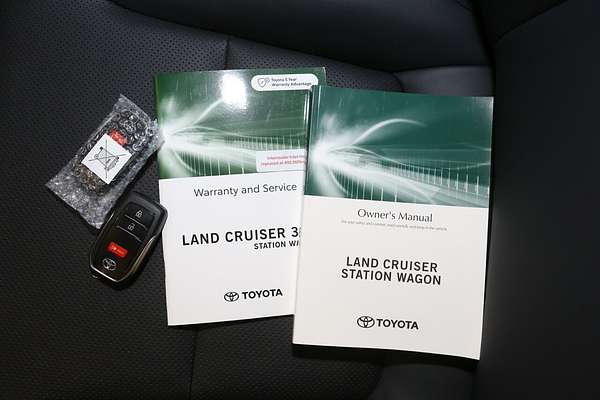 2024 Toyota Landcruiser VX FJA300R