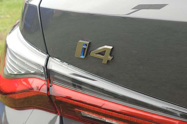 2022 BMW i4 M50 G26