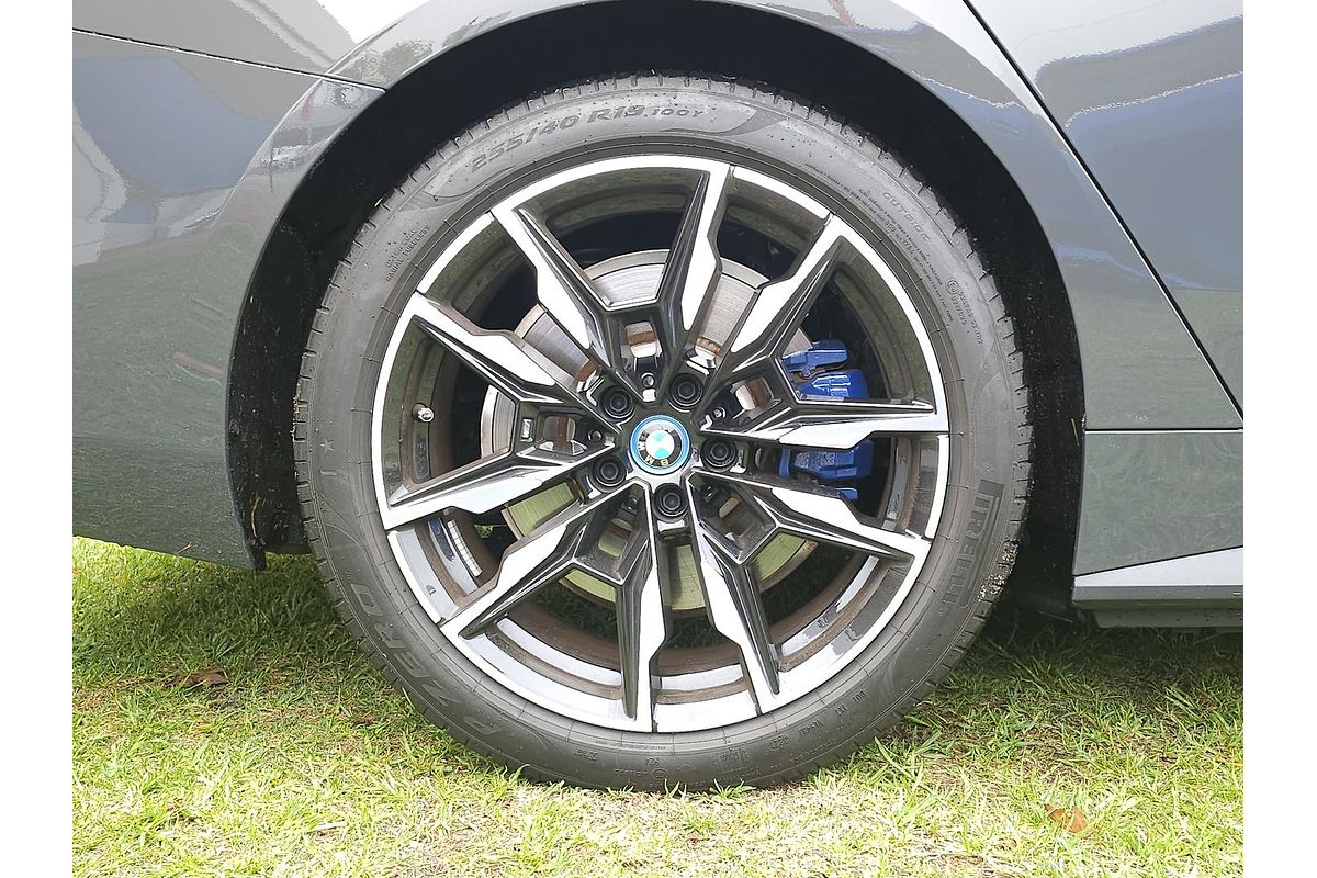 2022 BMW i4 M50 G26