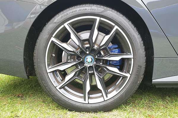 2022 BMW i4 M50 G26