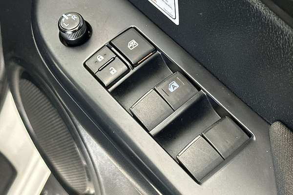 2022 Toyota Hilux SR GUN126R 4X4