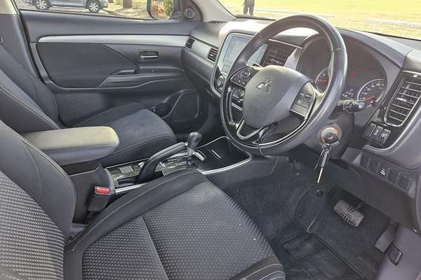 2017 Mitsubishi Outlander LS ZK