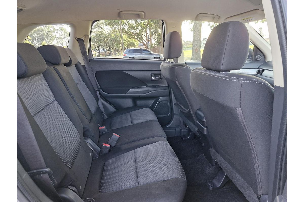 2017 Mitsubishi Outlander LS ZK