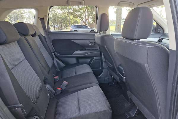 2017 Mitsubishi Outlander LS ZK