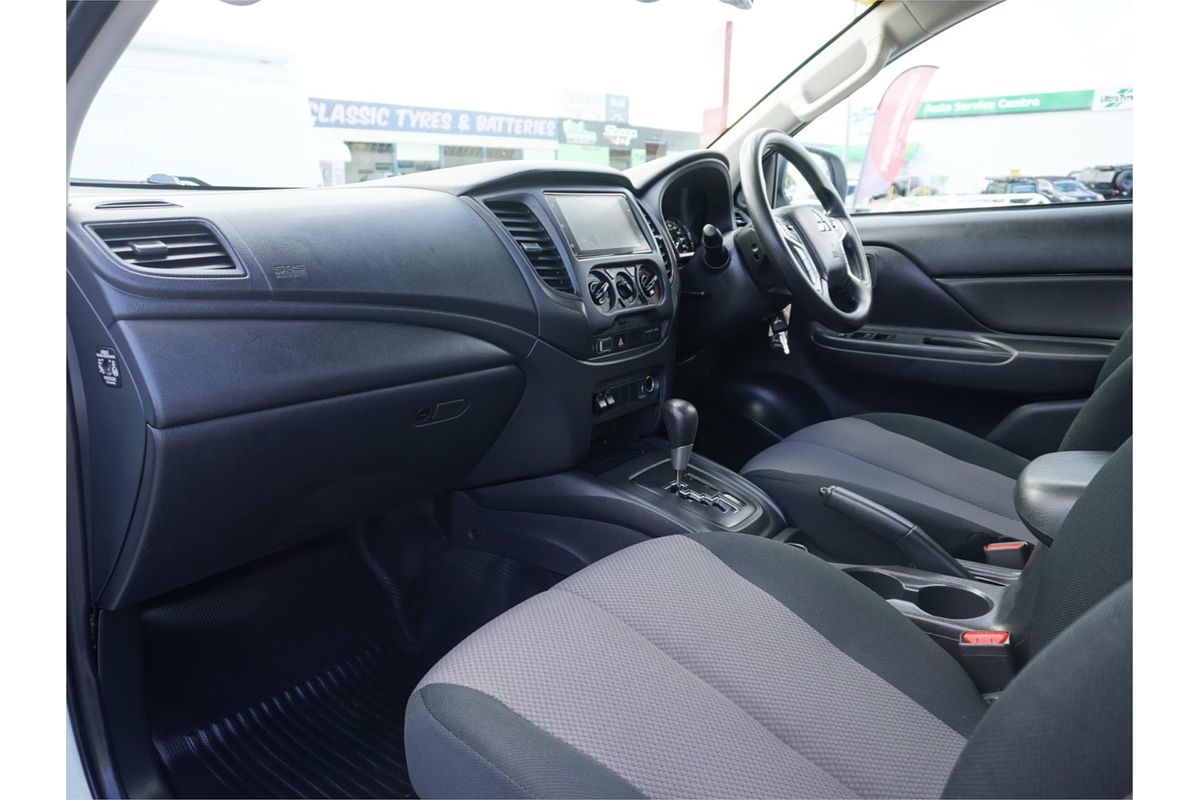 2022 Mitsubishi Triton GLX MR 4X4