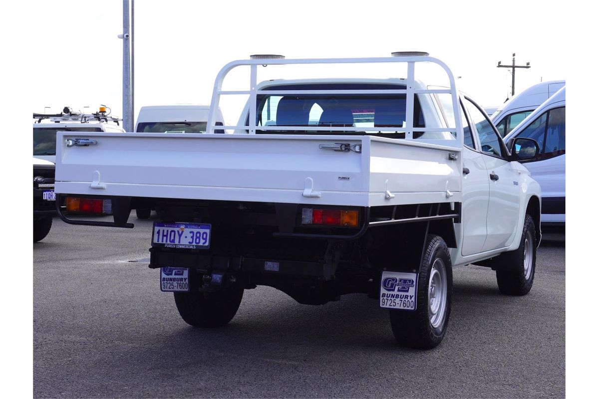 2022 Mitsubishi Triton GLX MR 4X4