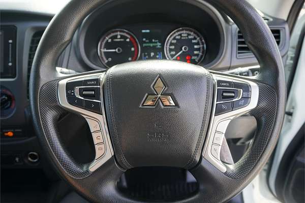 2022 Mitsubishi Triton GLX MR 4X4