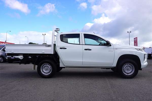2022 Mitsubishi Triton GLX MR 4X4
