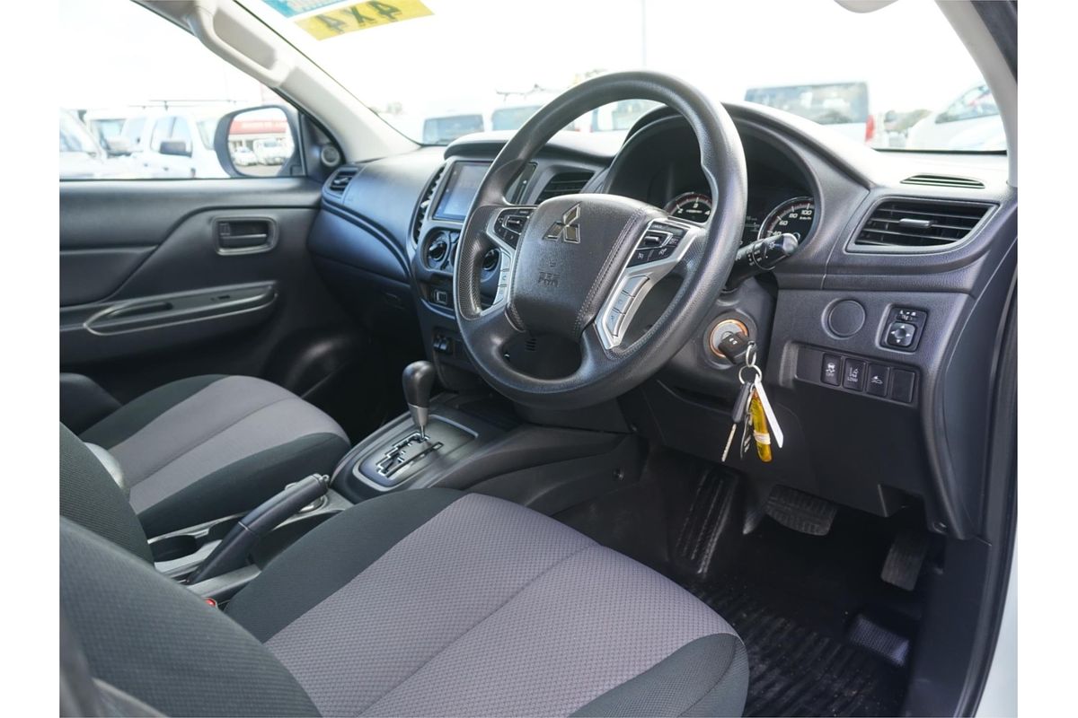 2022 Mitsubishi Triton GLX MR 4X4