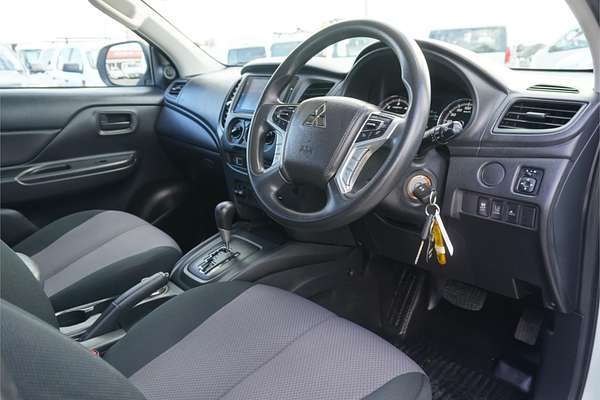 2022 Mitsubishi Triton GLX MR 4X4
