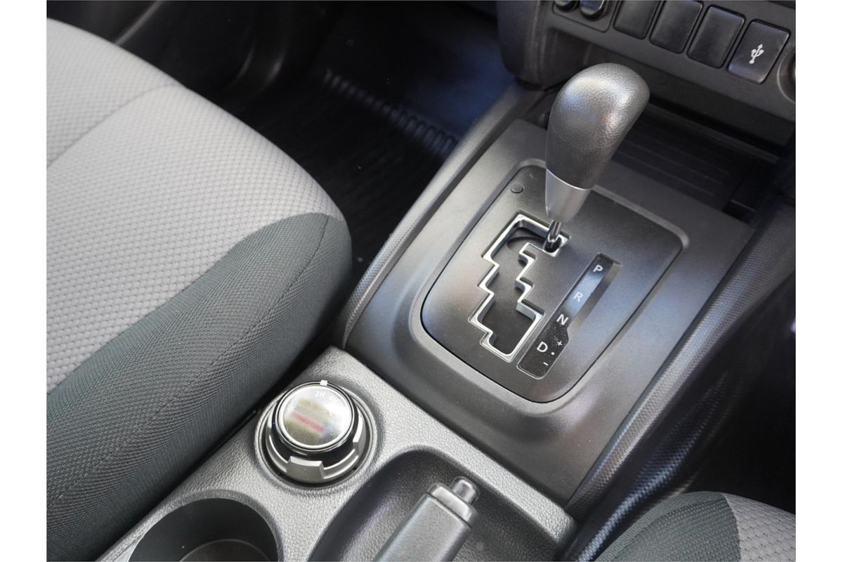 2022 Mitsubishi Triton GLX MR 4X4