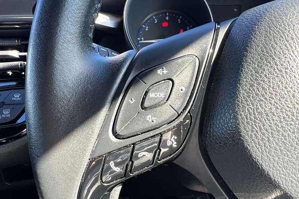 2020 Toyota C-HR GXL NGX10R
