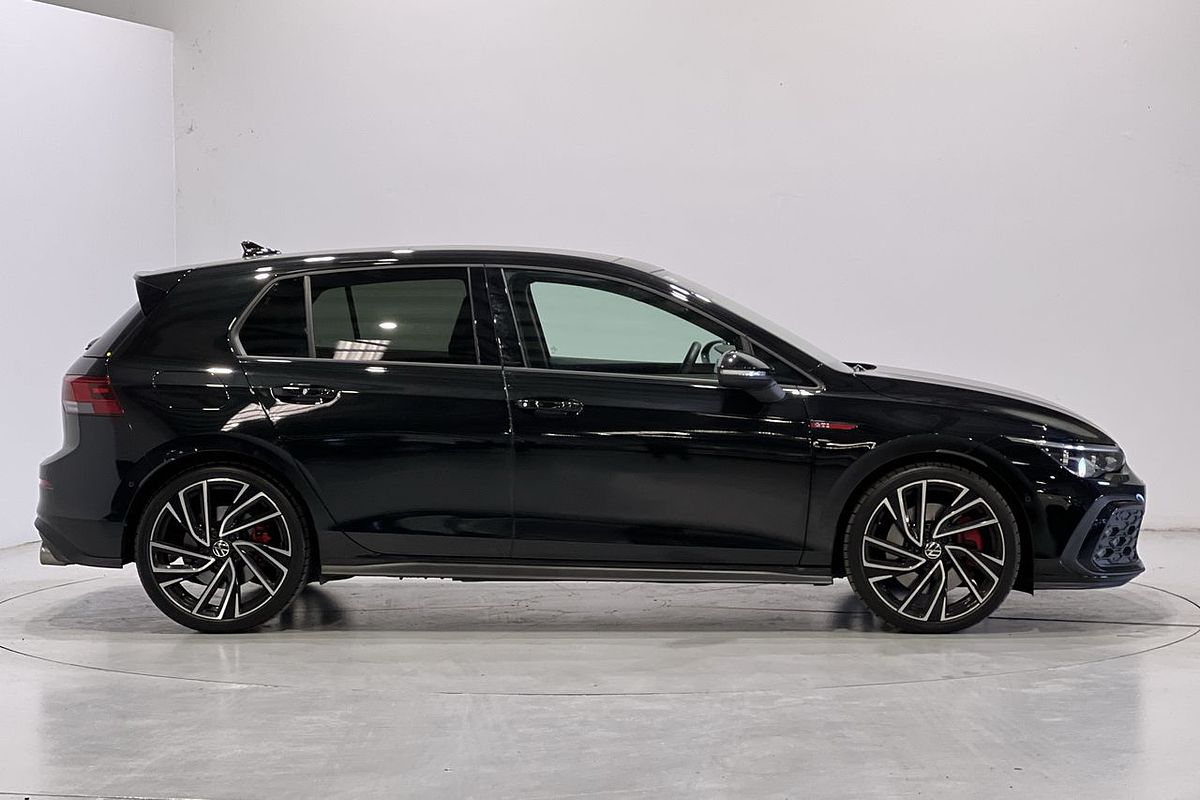 2024 Volkswagen Golf GTI 8