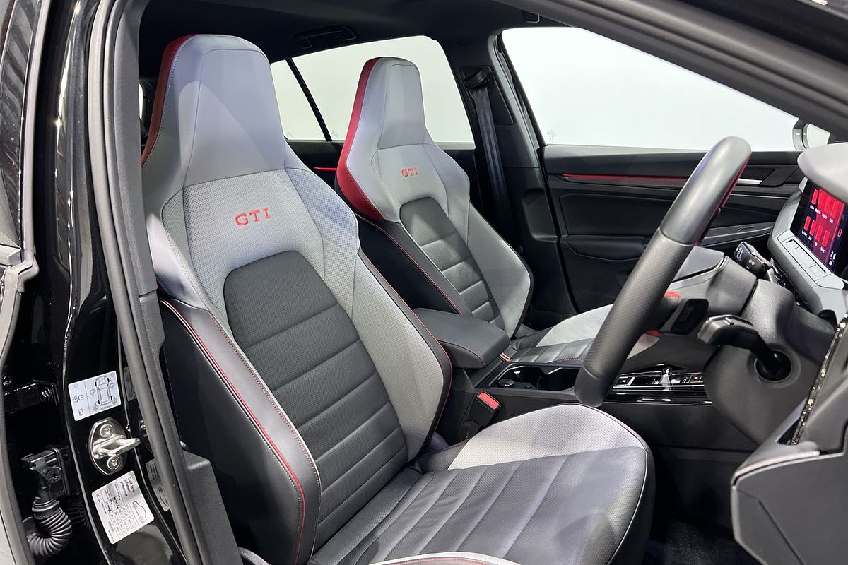 2024 Volkswagen Golf GTI 8